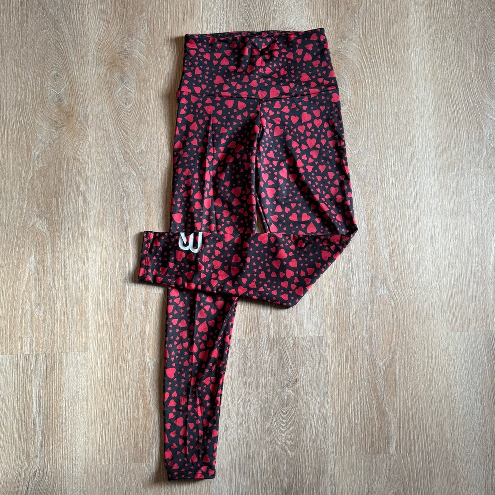 Onzie Heart Leggings - Cyclebar branded